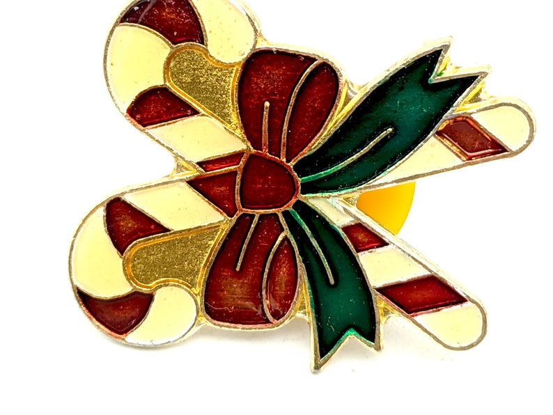Wreath /& Candy Canes Santa Lot of 3 Vintage Enameled Holiday Pins