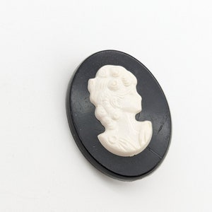 Vintage Black and White Resin Cameo Brooch
