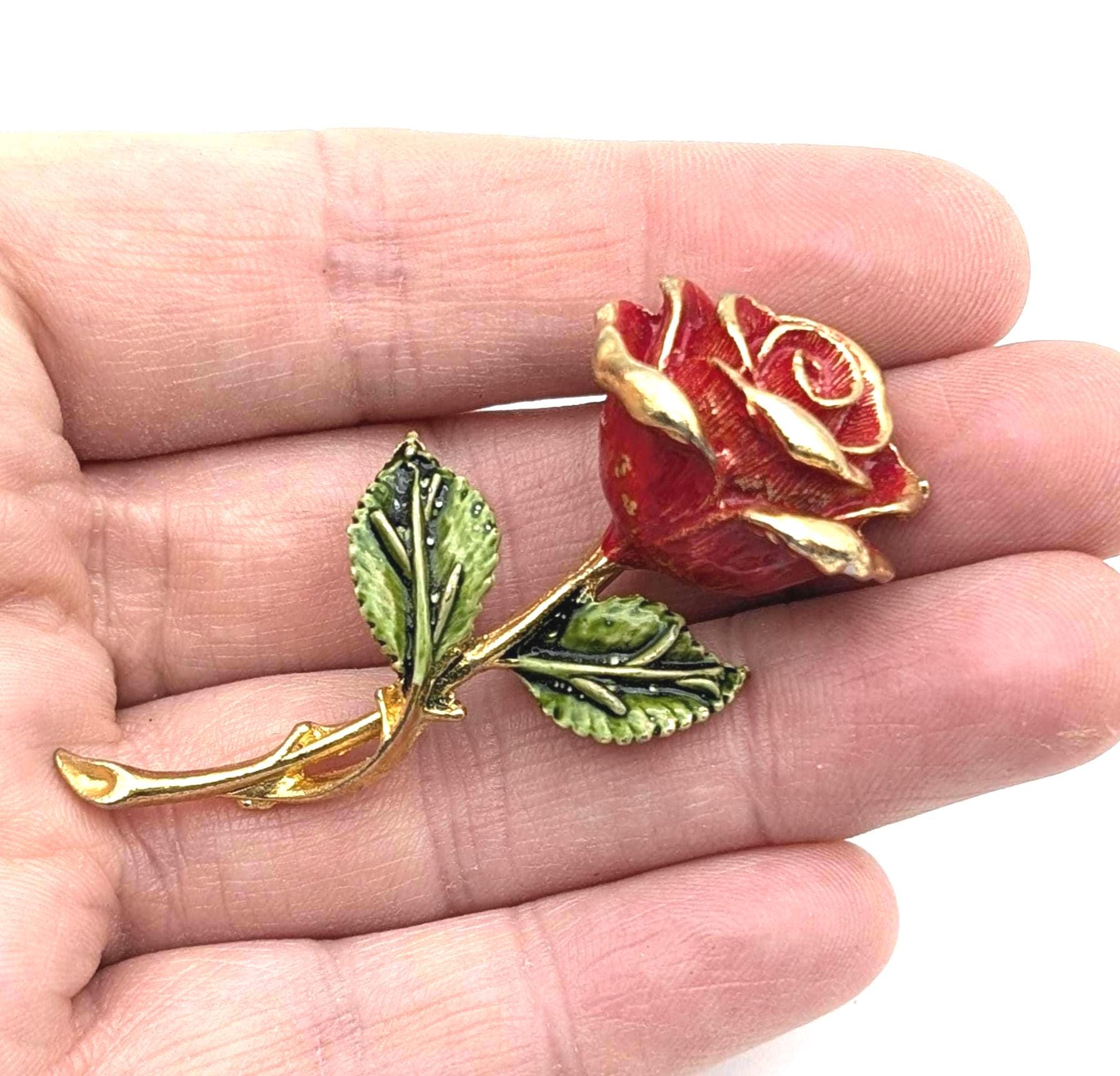 Spilla Floreale A Rosa In Smalto Rosso Scuro Con Cristalli – Gioiello Vintage Placcato Oro, 30mm