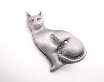Costume Brooches & Pins