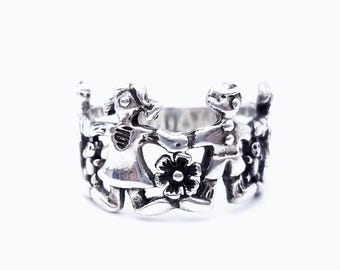 Sterling Silver Happy Family Ring - Size 9