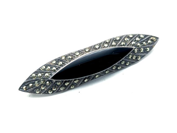 Broche ancienne Art Déco en argent et onyx. Vers 1960. Bijoux anciens et vintage. - France