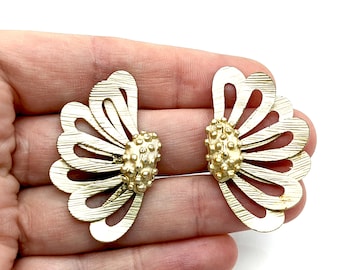 Vintage Coro Gold Tone Floral Fan Clip on Earrings - 1.75
