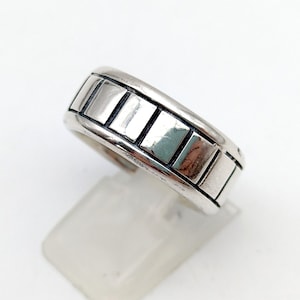 Heavy Vintage 9mm Wide Sterling Silver Lined Ring Band - Size 9