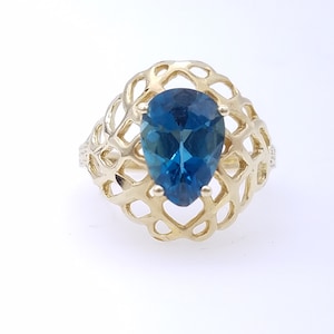 London Blue Topaz & 10K Yellow Gold Estate Ring With Basket - Etsy