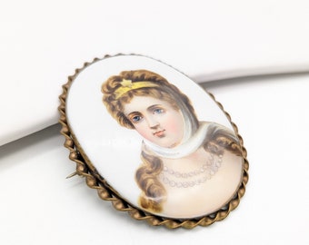 Antique Hand Painted Queen Louise of Prussia Porcelain Cameo