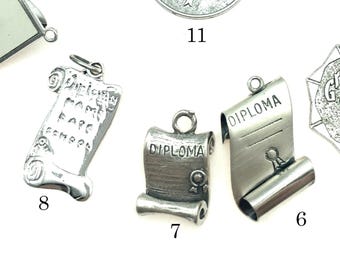 Ciondoli o pendenti in argento sterling con cappello di laurea/diploma