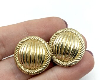 Vintage Coro Gold Tone Circle Clip on Earrings