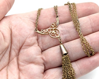 Vintage Gold Tone Tassel Pendant Necklace - 15.5"