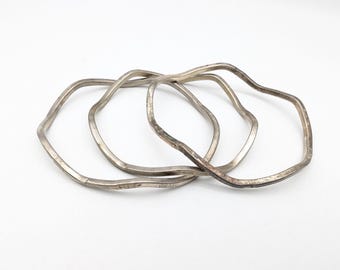 Set of 3 Vintage Oxidized Silver Tone Etched Wavy Bangle Bracelets