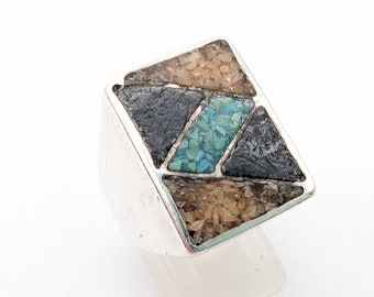 Heavy Vintage Navajo Crushed Turquoise & Onyx Inlay Ring Signed Prince Trading Co. - Size 8.25