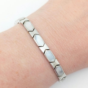 Vintage Sterling Silver & Mother of Pearl Link Bracelet - 7.25&quot;