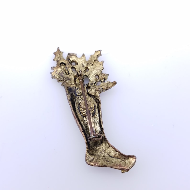 Vintage Gold Tone Christmas Stocking Pin with Holly /& Rhinestones