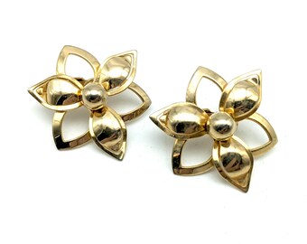 Vintage Sarah Coventry Double Gold Tone Flower Clip Earrings