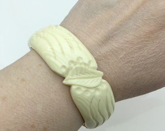 Vintage Carved Ivorine Celluloid Bangle