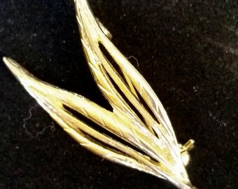 Vintage Goldtone Double Leaf Brooch