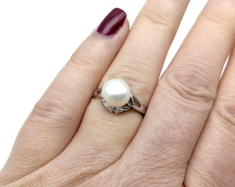 Silver Plated Cultured Pearl Ring - Choice of Colors