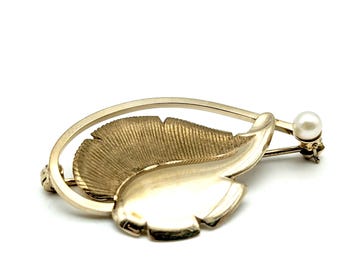 12K Gold Filled Pearl Leaf Brooch