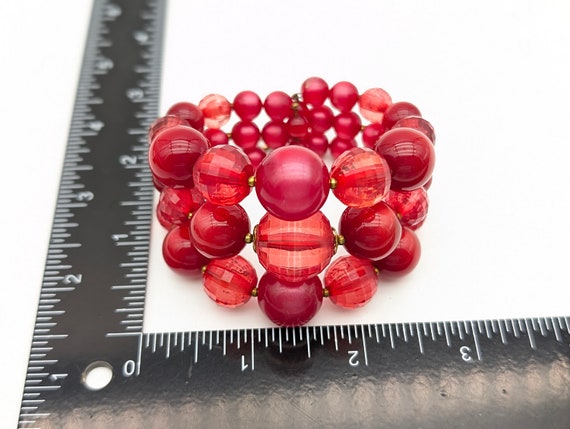 Vintage Red & Pink Lucite Bead Memory Wire Bracel… - image 9