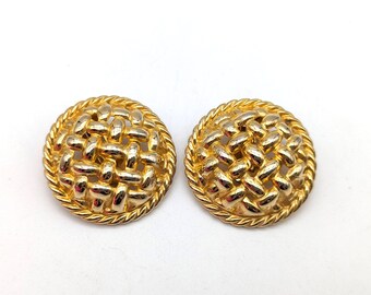 Vintage Designer Gold Basket Weave Clip On Earrings Signed Gay Boyer