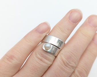 Vintage Sterling Silver & Pearl Bypass Spoon Ring Engraved G - Size 6-9 Adjustable