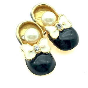 Vintage Goldtone, Faux Pearl & Black Enamel Shoes Brooch