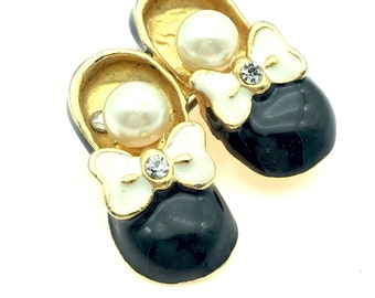 Vintage Goldtone, Faux Pearl & Black Enamel Shoes Brooch