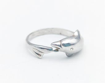 Vintage  Sterling Silver Dolphin Ring Band -  Size 7