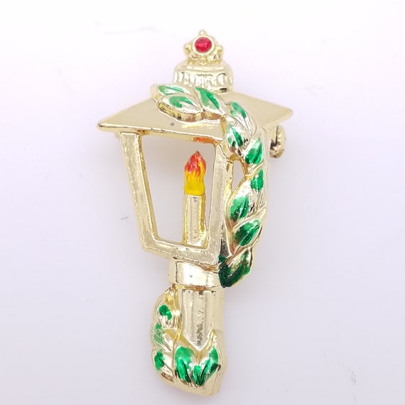 Vintage Candle-Lit Street Lamp Christmas Brooch - image 2