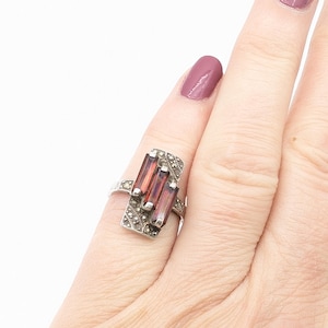 Vintage Garnet, Marcasite & Sterling Silver Art Deco Ring - Size 4.75