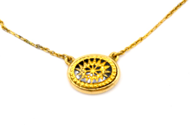Vintage Avon Gold Tone & Black Enamel Star Flower Pendant Necklace 18 image 5