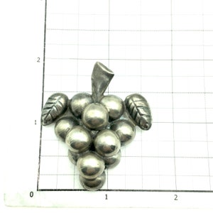 Dainty Vintage Mexico Sterling Silver Grapes & Leaf Brooch image 7