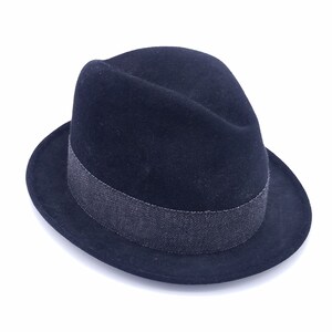 1960s Champ Black Felt Homberg Hat With Gray Band - Size 6 7/8 S/M