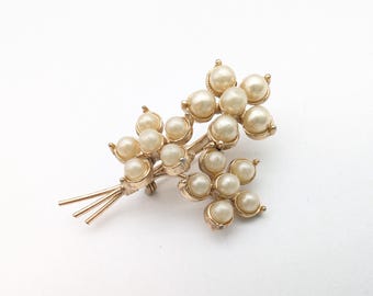 Vintage Faux Pearl & Gold Tone Flower Brooch Signed ORA