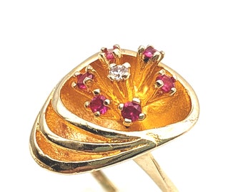 Modernist Ruby, Diamond & 10K Gold Estate Ring - Size 6.75, Resizable