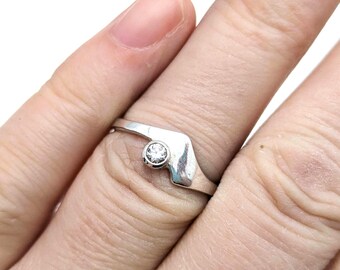 Vintage 10K White Gold & Cubic Zirconia Ring - Size 7.5