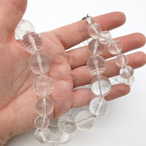 1960s Clear Faceted & Smooth Lucite Bead Graduated Necklace 31 image 7