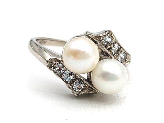 Vintage 10K White Gold Cultured Pearl and CZ Ring… - image 4