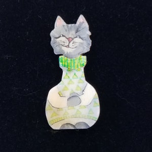 Vintage Hand Painted  Carved Wood Cat Brooch