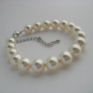 Classic Bridal Cream Pearl Bracelet Wedding Pearl Jewelry Austrian Crystal Pearl Jewelry Bridesmaid Pearl Jewelry Faux Pearls Bridal Jewerly