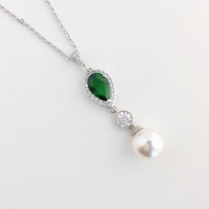 Green Bridal Necklace Emerald Wedding Cubic Zirconia Pendant Green Austrian Pearl Jewelry Green Bridesmaid Jewelry Green Crystal Jewelry