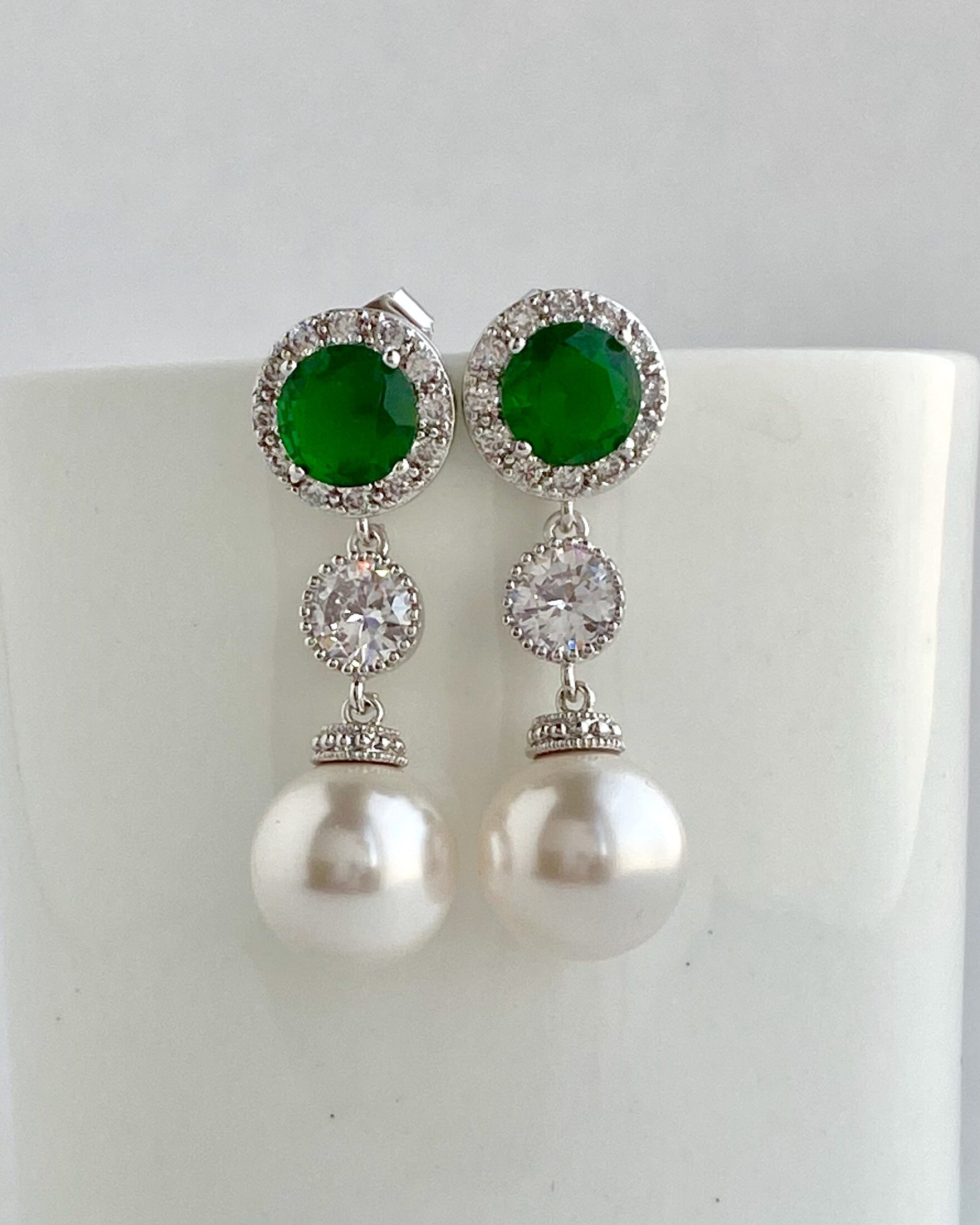 Bridal Green Pearl Gold Plated Necklace Set - Rent main image 0