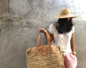 oversized straw beach bag