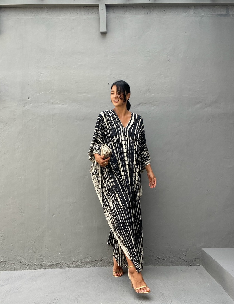 KT18/ Tie dyed ,Long Kaftan simple Dress, stylish, Elegant, Miami,lbiza,Holiday Dress,Evening dress,loose fit image 4