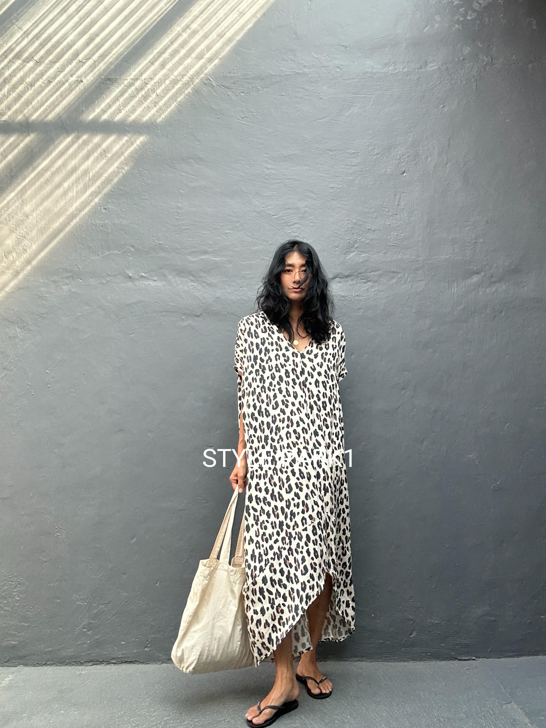 LO01/1点購入で1点無料！ヒョウ柄のスタイリッシュなボヘミアン風