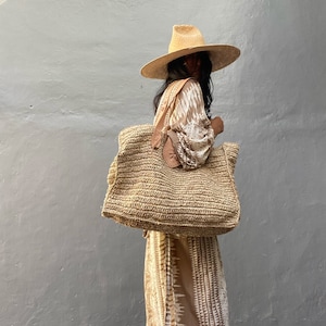 BA01 / Gewebte Tasche, Strandtasche, Übergroße Tasche, Strohtasche, Naturtasche, Bali, Raffia