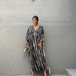 KT18/ Tie dyed ,Long Kaftan simple Dress, stylish, Elegant, Miami,lbiza,Holiday Dress,Evening dress,loose fit image 6