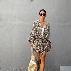 LKP46/Leopard Short Kimono, Robe, Summer,Unisex Kimono,Beach cover up