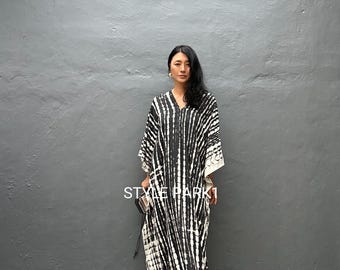 Vintage Sant Classics Purple/gold Paisley Kaftan Dress OS Caftan Satiny  Sequin - Etsy