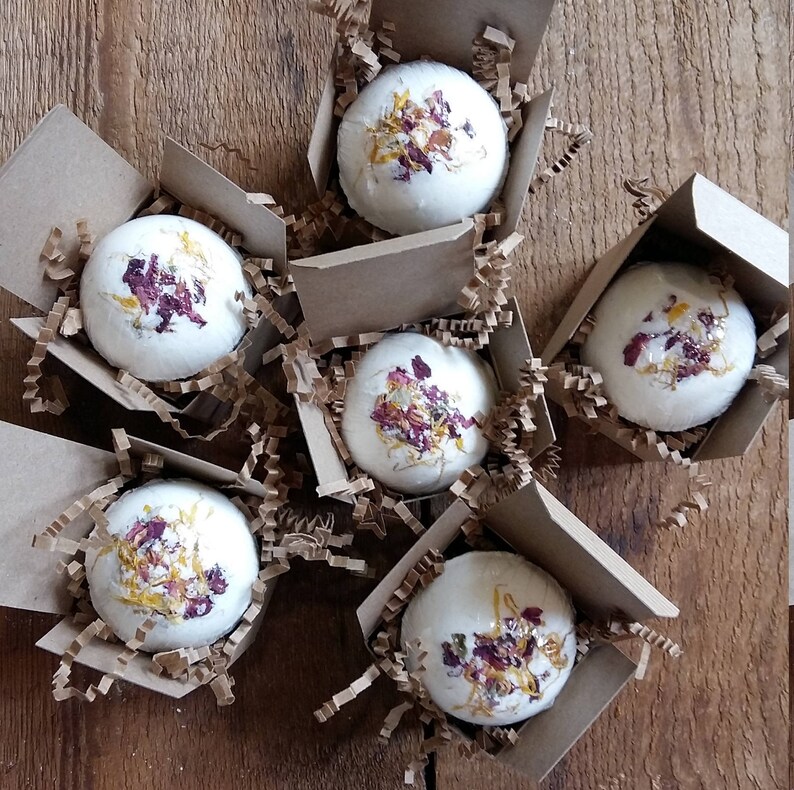 25/50/75/100 Bath bomb wedding favors personalized bath bomb Etsy